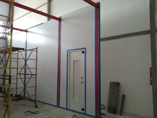 На Заводе по производству дизельных двигателей для локомотивов в г. Астана (Казахстан) SPK GROUP устанавливает камеру для смешивания и хранения красок