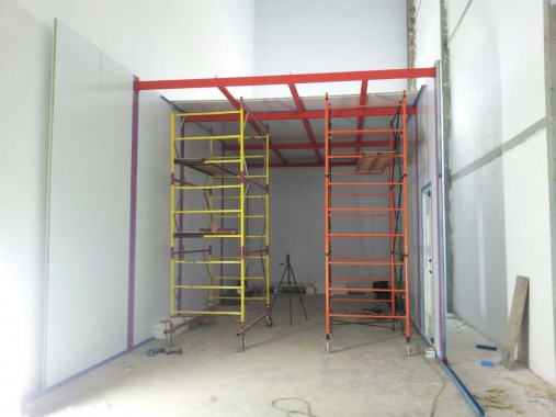 На Заводе по производству дизельных двигателей для локомотивов в г. Астана (Казахстан) SPK GROUP устанавливает камеру для смешивания и хранения красок