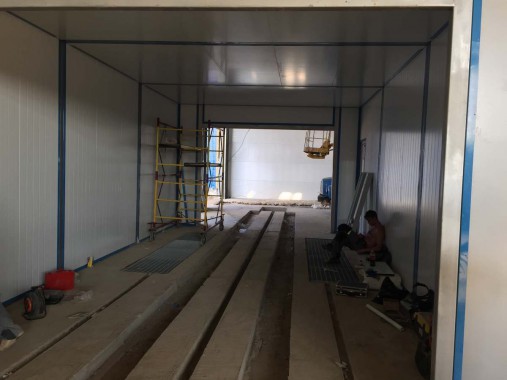 В столице республики Казахстан в Астане на Заводе по производству дизельных двигателей специалистами SPK Group возводится проходная моечная камера для дизельных двигателей В столице республики Казахстан в Астане на Заводе по производству дизельных двигателей специалистами SPK Group возводится проходная моечная камера для дизельных двигателей