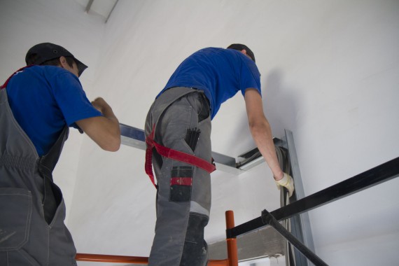 Установка камеры покраски на Заводе по производству дизельных двигателей в Астане (Казахстан)