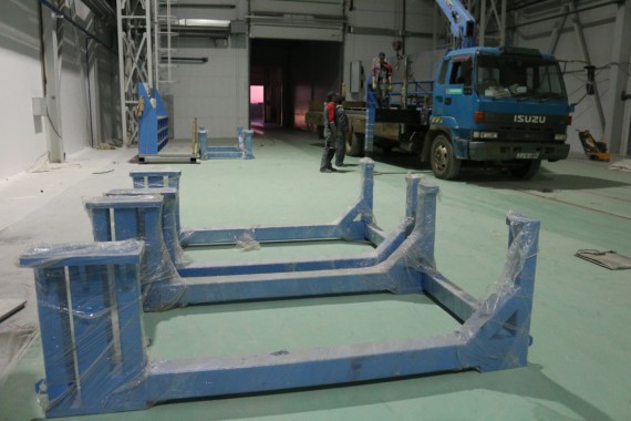 Расстановка нестандартного оборудования на Заводе по производству дизельных двигателей GEVO в Астане