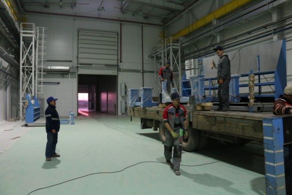 Расстановка нестандартного оборудования на Заводе по производству дизельных двигателей GEVO в Астане