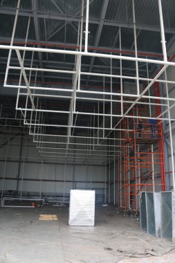 В Астане продолжается строительство камеры окраски и сушки для самолетов