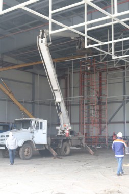 В Астане продолжается строительство камеры окраски и сушки для самолетов