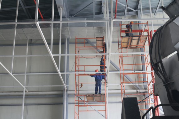 В Астане продолжается строительство камеры окраски и сушки для самолетов