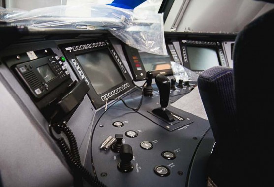 Электровозосборочный завод. Камера покраски железнодорожной техники.