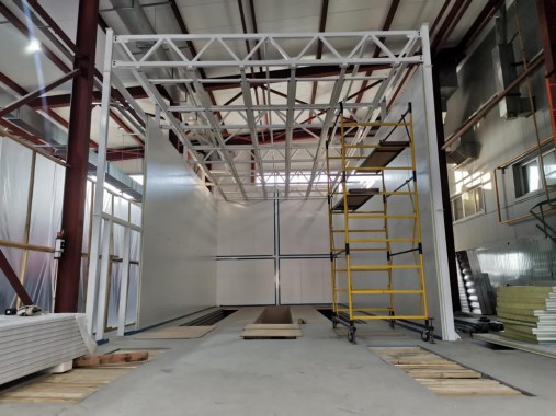 Двухсекционная покрасочно-сушильная камера SPK GROUP для спецтехники