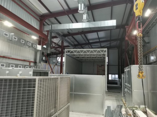 Двухсекционная покрасочно-сушильная камера SPK GROUP для спецтехники