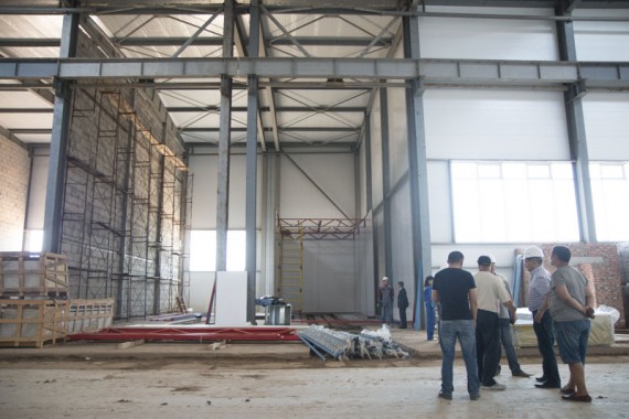 Строительство моечной камеры на Заводе по производству дизельных двигателей GEVO. Строительство моечной камеры на Заводе по производству дизельных двигателей GEVO.