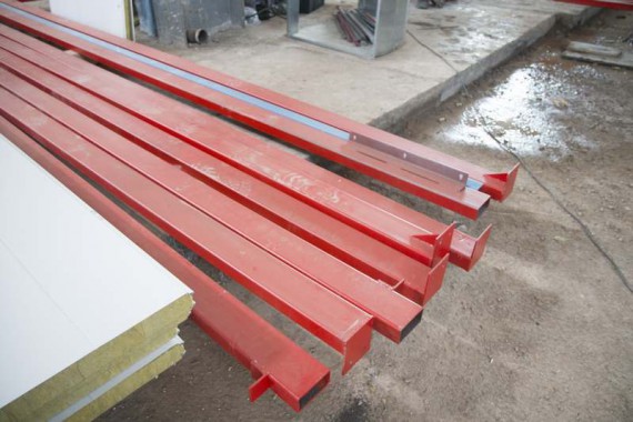 Строительство моечной камеры на Заводе по производству дизельных двигателей GEVO. Строительство моечной камеры на Заводе по производству дизельных двигателей GEVO.