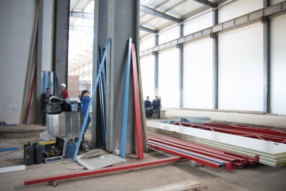 Строительство моечной камеры на Заводе по производству дизельных двигателей GEVO. Строительство моечной камеры на Заводе по производству дизельных двигателей GEVO.