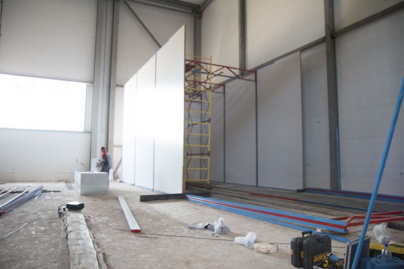 Строительство моечной камеры на Заводе по производству дизельных двигателей GEVO. Строительство моечной камеры на Заводе по производству дизельных двигателей GEVO.