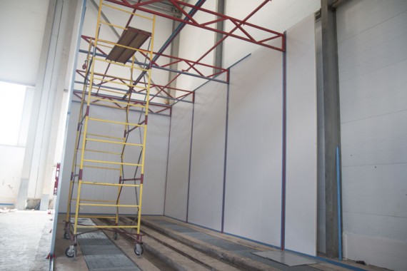 Строительство моечной камеры на Заводе по производству дизельных двигателей GEVO. Строительство моечной камеры на Заводе по производству дизельных двигателей GEVO.