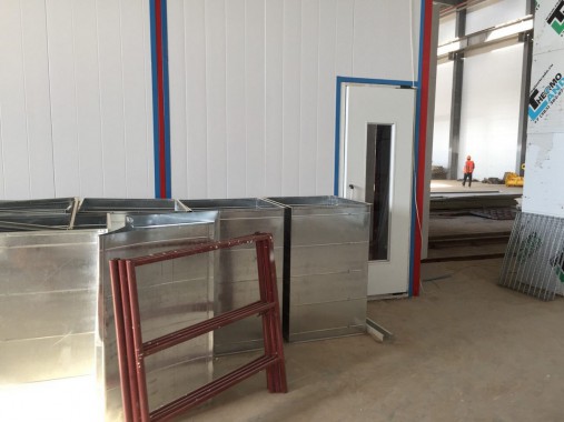 Окрасочно-сушильная камера для дизельных двигателей. Завод по производству дизельных двигателей "Астана Дизель Сервис", Астана (Казахстан)