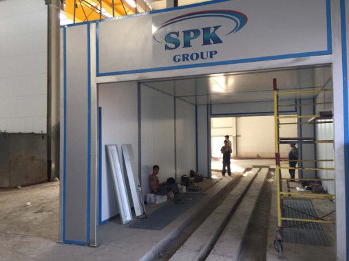 Проходная моечная камера для деталей дизельных двигателей. Завод по производству дизельных двигателей GEVO для локомотивов в Астане (Казахстан) Проходная моечная камера для деталей дизельных двигателей. Завод по производству дизельных двигателей GEVO для локомотивов в Астане (Казахстан)