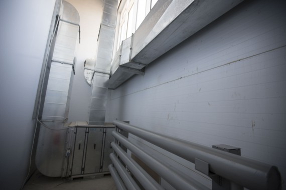 Окрасочно-сушильная камера для дизельных двигателей. Завод по производству дизельных двигателей "Астана Дизель Сервис", Астана (Казахстан)