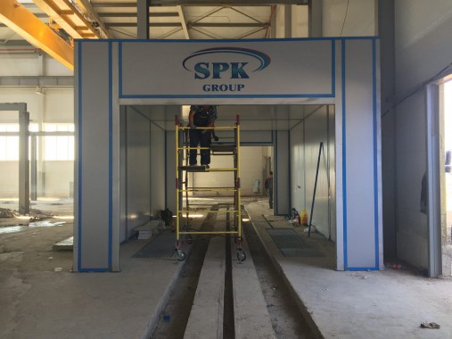 Проходная моечная камера для деталей дизельных двигателей. Завод по производству дизельных двигателей GEVO для локомотивов в Астане (Казахстан) Проходная моечная камера для деталей дизельных двигателей. Завод по производству дизельных двигателей GEVO для локомотивов в Астане (Казахстан)