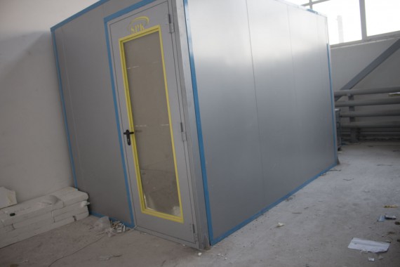 Камера хранения для красок. Астана (Казахстан). 