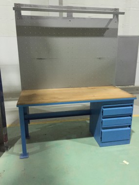 Верстак со светильником Верстак со светильником SPK GROUP