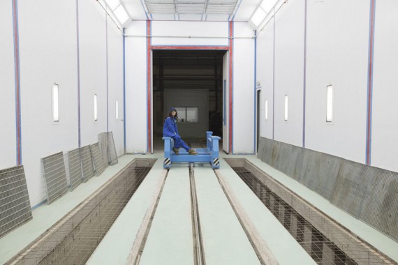 Окрасочно-сушильная камера для дизельных двигателей. Завод по производству дизельных двигателей "Астана Дизель Сервис", Астана (Казахстан)