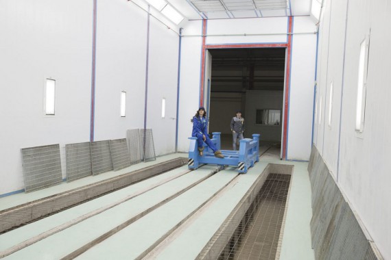 Окрасочно-сушильная камера для дизельных двигателей. Завод по производству дизельных двигателей "Астана Дизель Сервис", Астана (Казахстан)