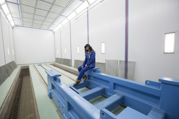 Окрасочно-сушильная камера для дизельных двигателей. Завод по производству дизельных двигателей "Астана Дизель Сервис", Астана (Казахстан)