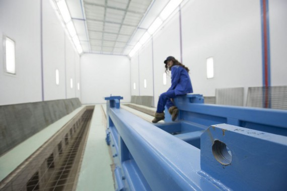 Окрасочно-сушильная камера для дизельных двигателей. Завод по производству дизельных двигателей "Астана Дизель Сервис", Астана (Казахстан)