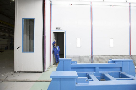 Окрасочно-сушильная камера для дизельных двигателей. Завод по производству дизельных двигателей "Астана Дизель Сервис", Астана (Казахстан)