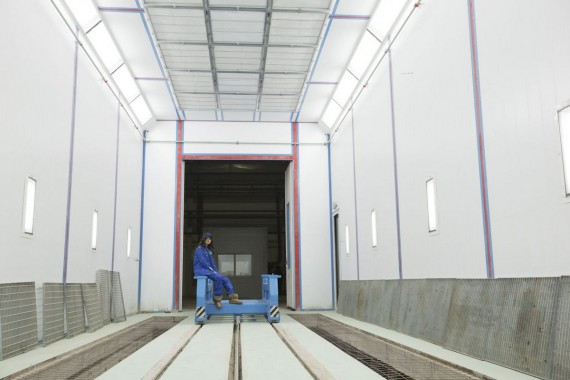 Окрасочно-сушильная камера для дизельных двигателей. Завод по производству дизельных двигателей "Астана Дизель Сервис", Астана (Казахстан)