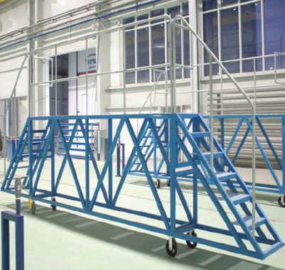 Передвижная подъемная площадка Передвижная подъемная площадка SPK GROUP