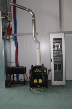 Обитаемая моечная камера SPK GROUP. Завод по производству дизельных двигателей GEVO