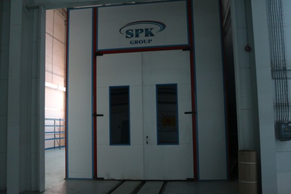 Обитаемая моечная камера SPK GROUP. Завод по производству дизельных двигателей GEVO