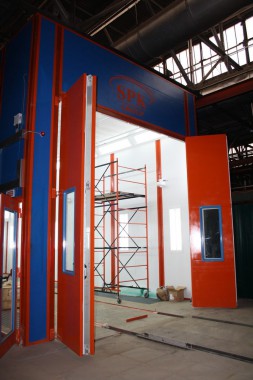 Окрасочно-сушильная камера для вилочных погрузчиков и металлоконструкций (Невьянский Машиностроительный Завод, г. Невьянск, Свердловская область) Окрасочно-сушильная камера для вилочных погрузчиков и металлоконструкций (Невьянский Машиностроительный Завод, г. Невьянск, Свердловская область)