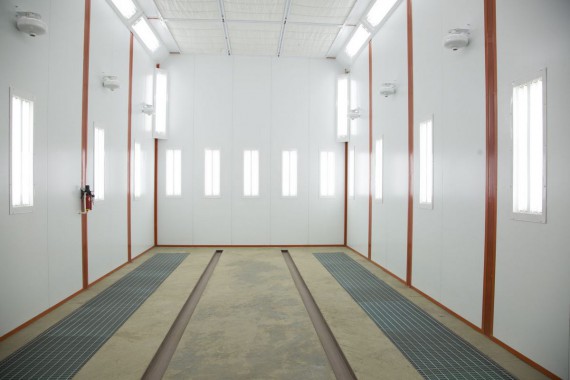 Окрасочно-сушильная камера для вилочных погрузчиков и металлоконструкций (Невьянский Машиностроительный Завод, г. Невьянск, Свердловская область) Окрасочно-сушильная камера для вилочных погрузчиков и металлоконструкций (Невьянский Машиностроительный Завод, г. Невьянск, Свердловская область)