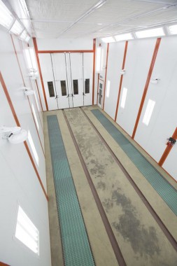 Окрасочно-сушильная камера для вилочных погрузчиков и металлоконструкций (Невьянский Машиностроительный Завод, г. Невьянск, Свердловская область) Окрасочно-сушильная камера для вилочных погрузчиков и металлоконструкций (Невьянский Машиностроительный Завод, г. Невьянск, Свердловская область)